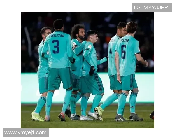 皇马与萨拉曼卡激战正酣球迷期待精彩对决与历史重现